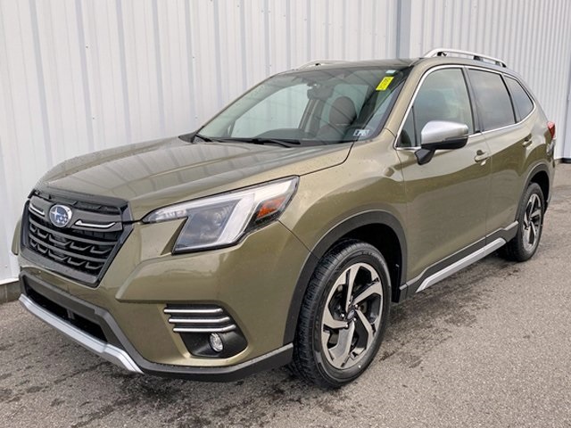 2023 Subaru Forester Touring photo 6