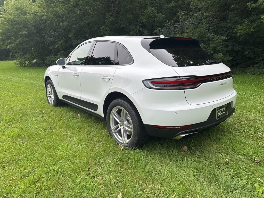2019 Porsche Macan Base photo 3