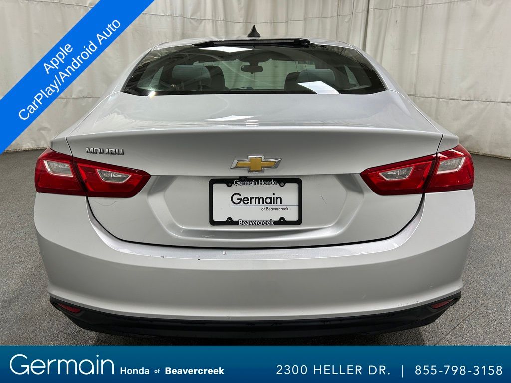 2017 Chevrolet Malibu LS photo 3