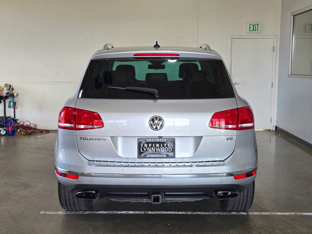 2015 Volkswagen Touareg V6 FSI TDI Hybrid photo 4