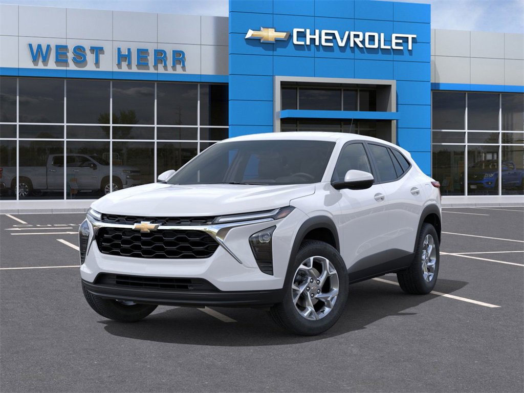 2026 Chevrolet Trax LS photo 5
