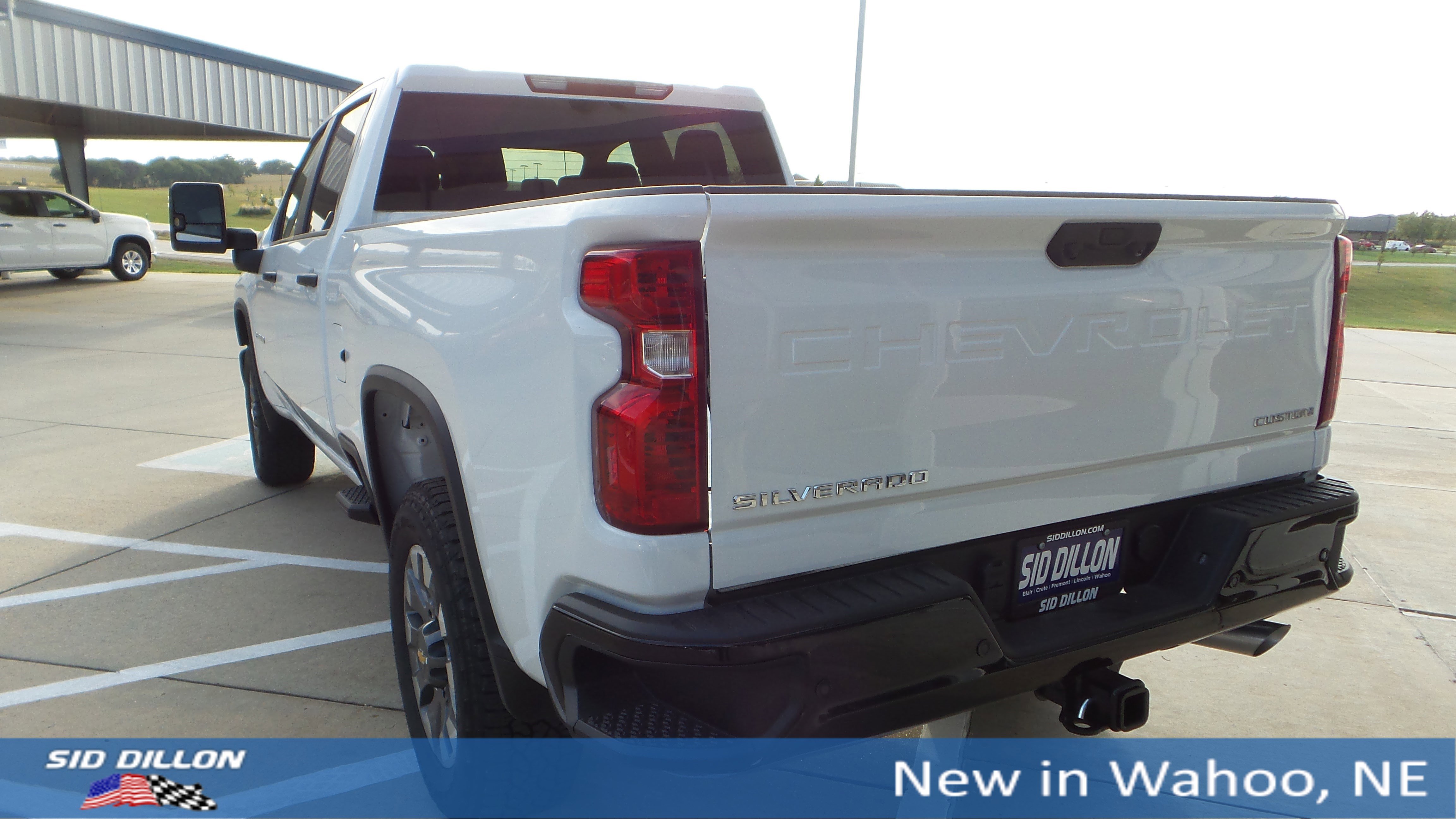 2026 Chevrolet Silverado 2500HD Custom photo 2