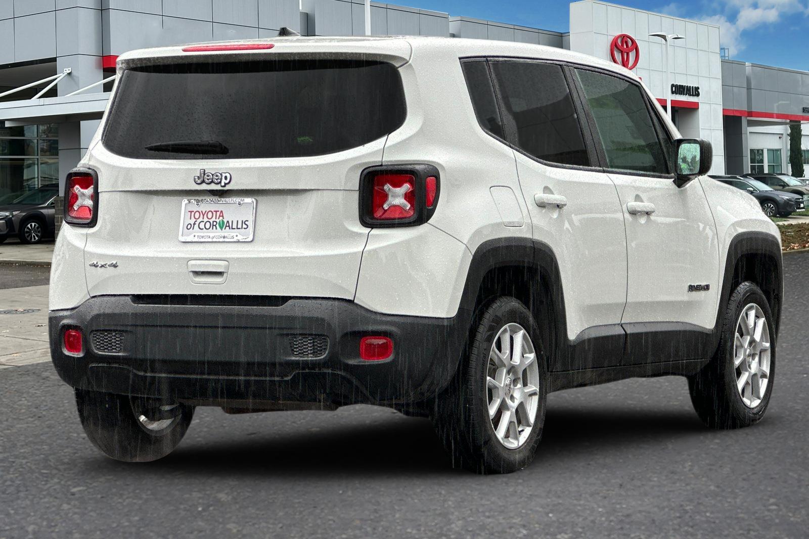 2023 Jeep Renegade Latitude Upland photo 3
