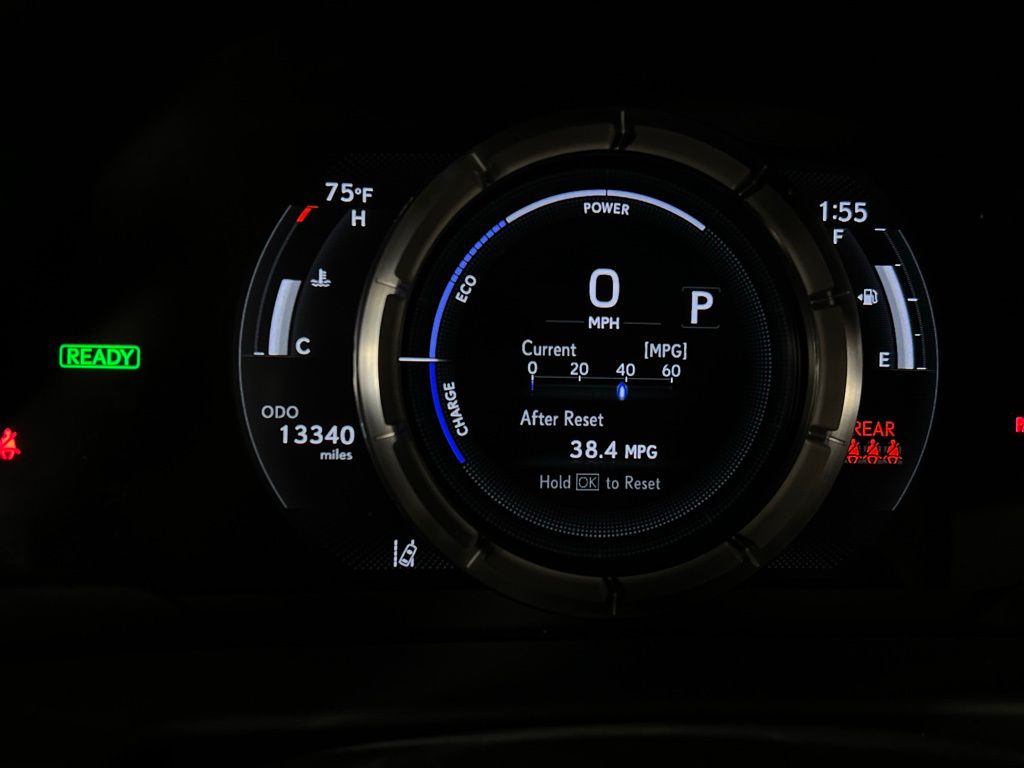 2023 Lexus ES 300h photo 16