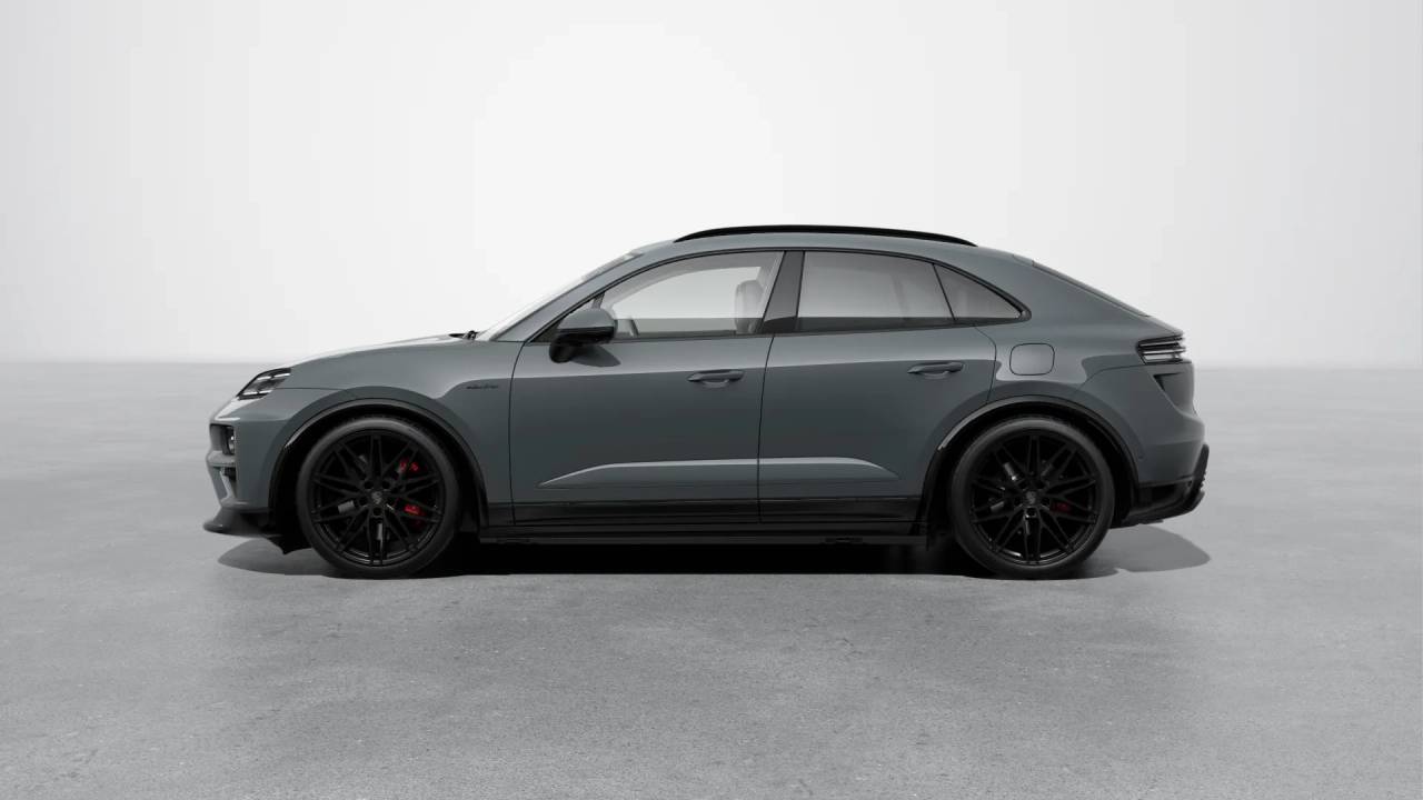 2025 Porsche Macan Electric Turbo photo 2