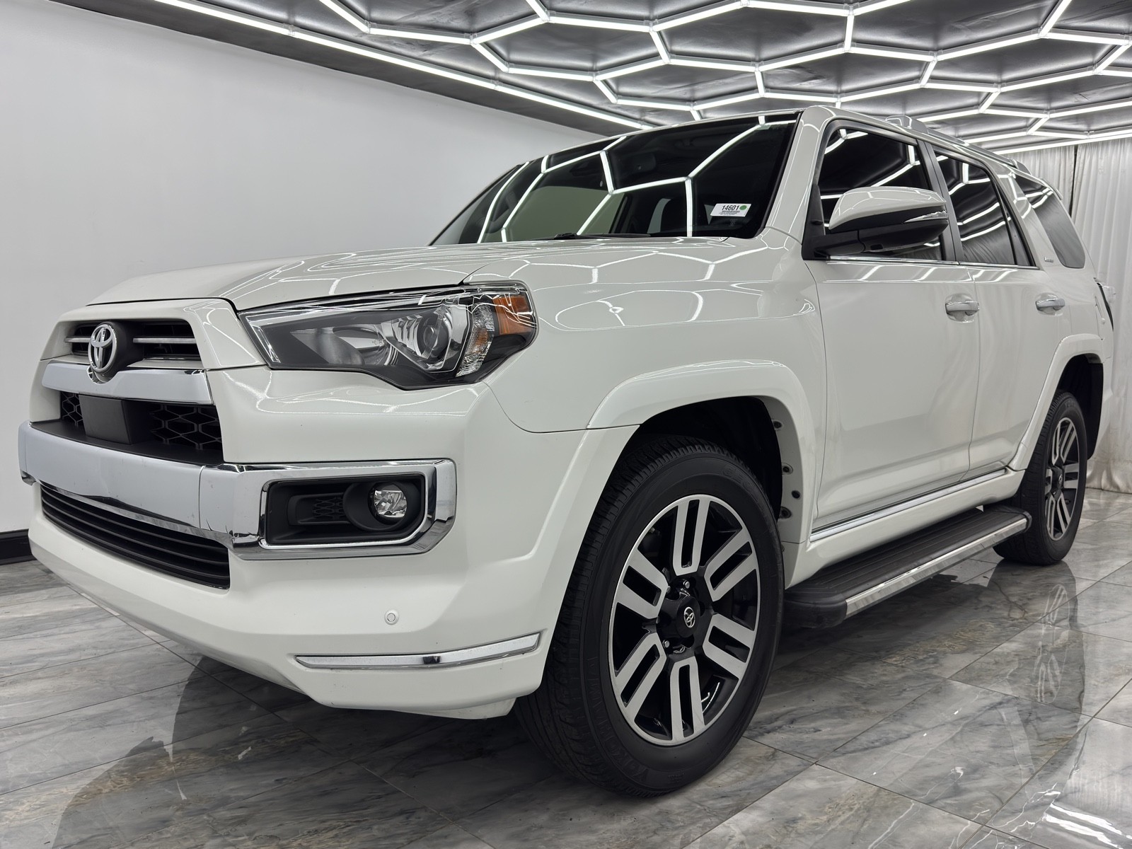 2021 Toyota 4Runner Limited photo 3