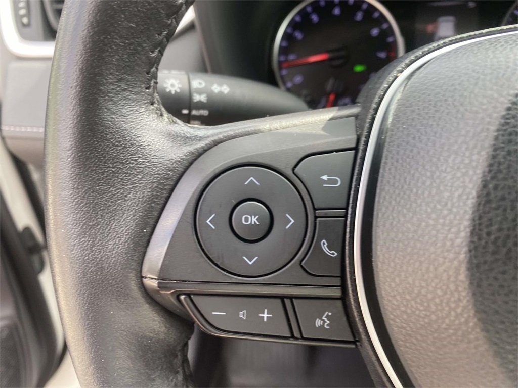 2022 Toyota RAV4 XLE photo 27