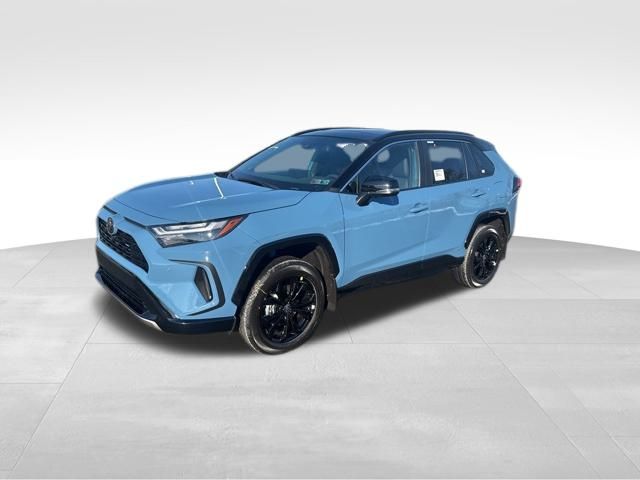 2025 Toyota RAV4 XSE's photo