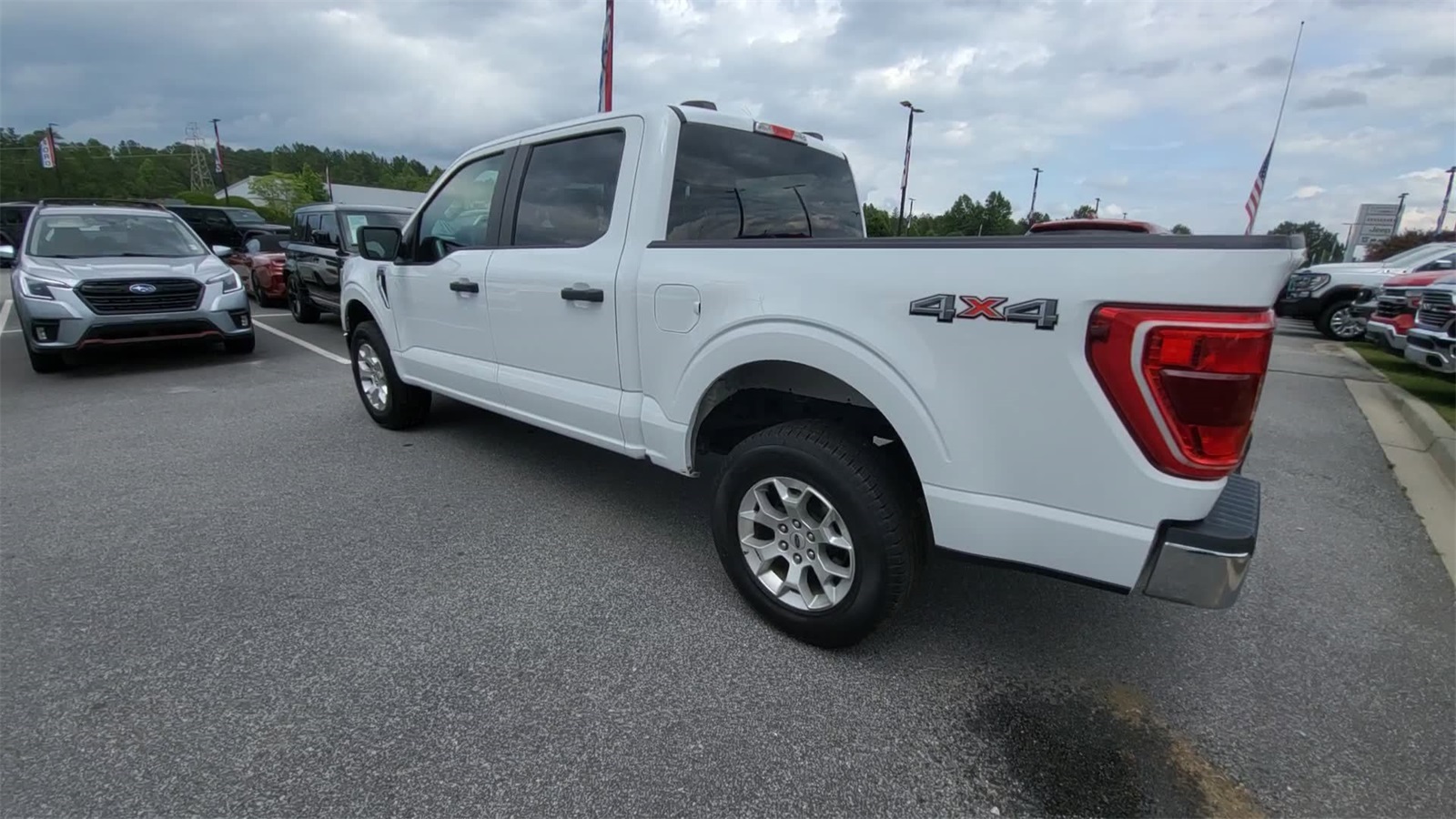 2023 Ford F-150 XLT photo 2