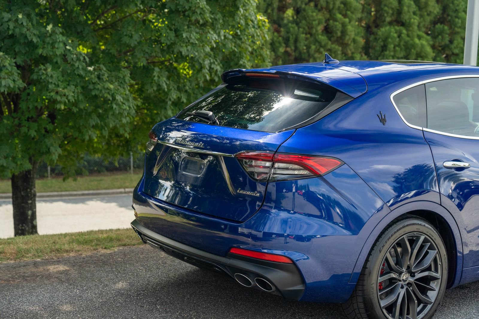 2022 Maserati Levante Modena photo 11