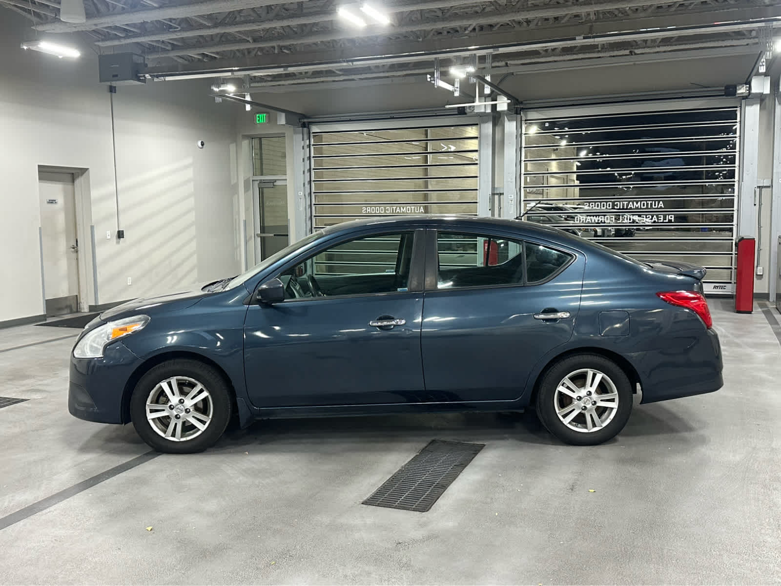 Used 2015 Nissan Versa Sedan SV with VIN 3N1CN7AP5FL925052 for sale in Murray, UT