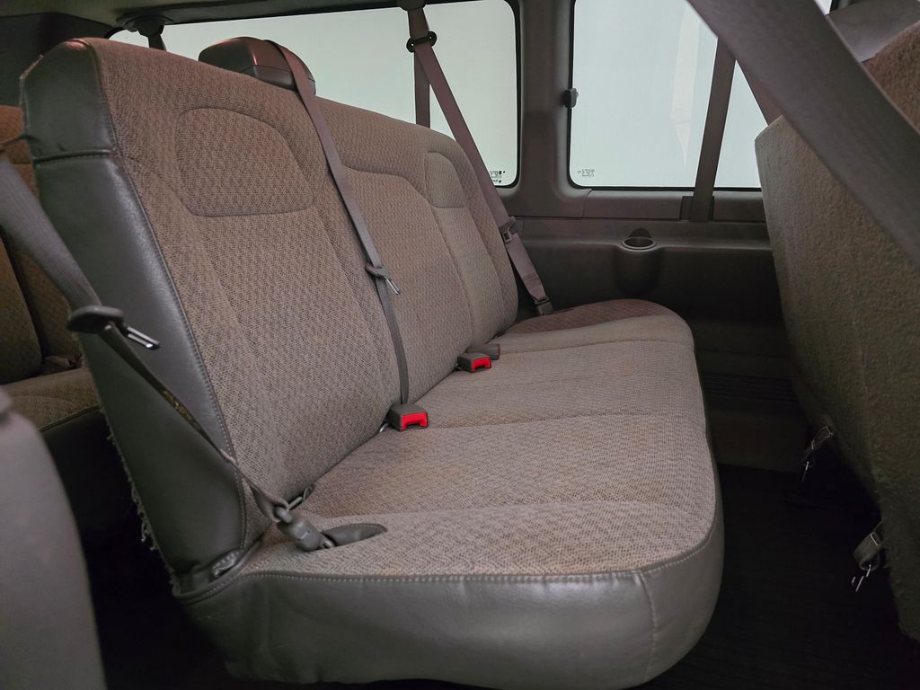 2022 Chevrolet Express 3500 LS photo 30