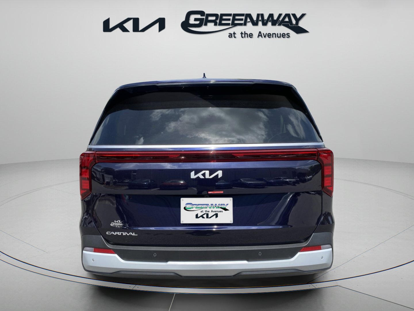 2025 Kia Carnival LXS photo 3