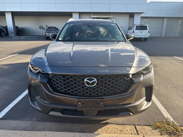 2023 Mazda CX-50 2.5 Preferred Plus photo 2
