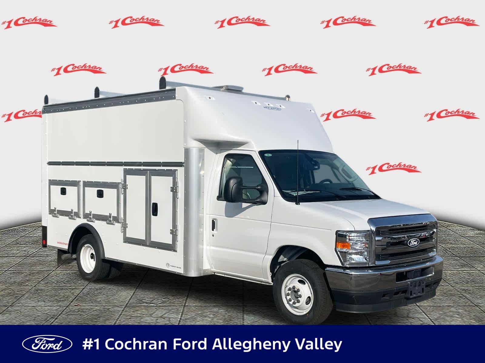 2026 Ford E-Series Cutaway Base's photo