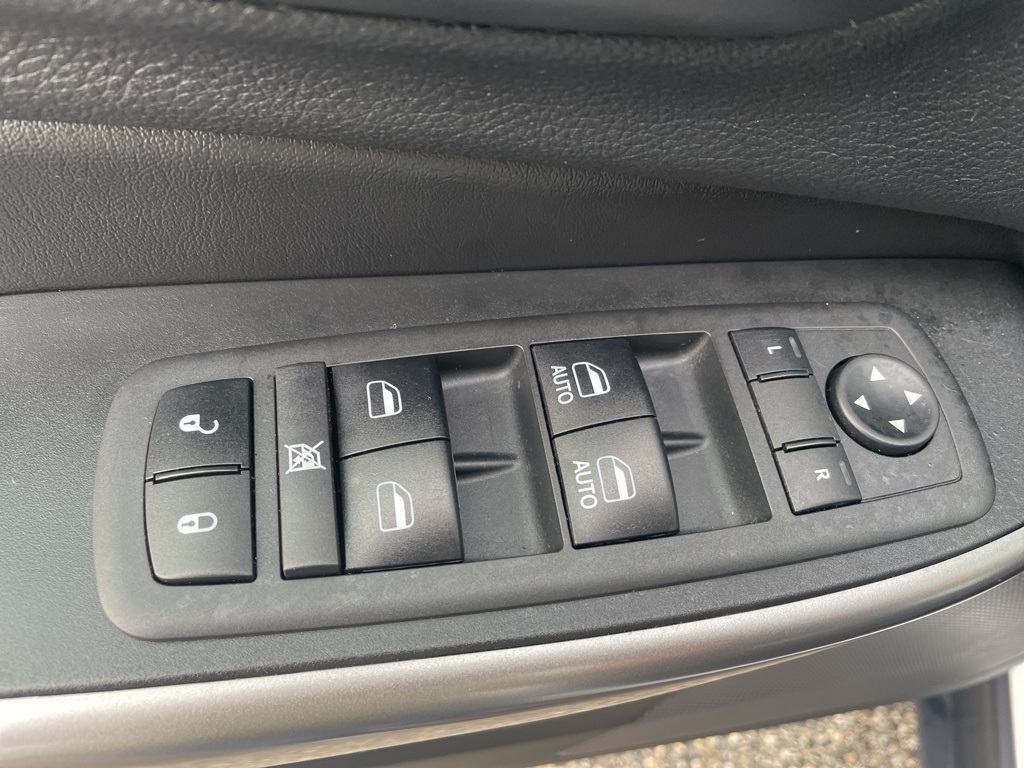 2019 Jeep Cherokee Limited photo 6