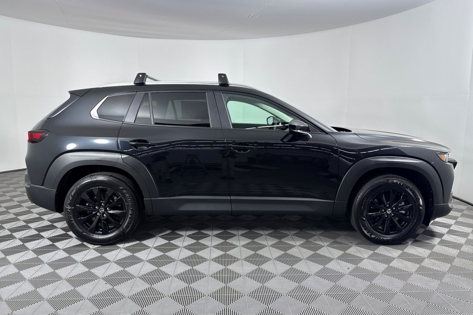 2025 Mazda CX-50 2.5 Select photo 3