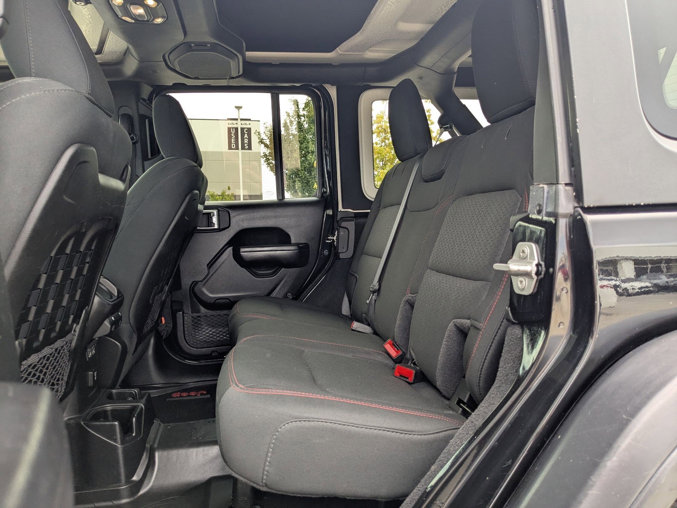 2020 Jeep Wrangler Unlimited Rubicon photo 20