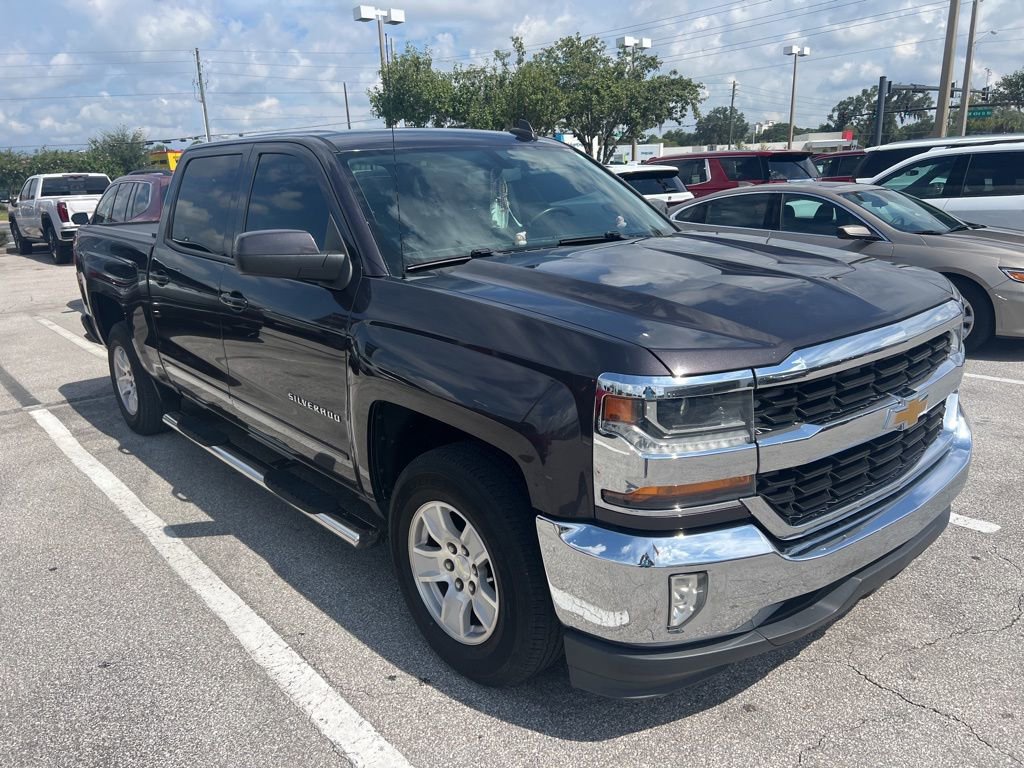 2016 Chevrolet Silverado 1500 LT photo 2