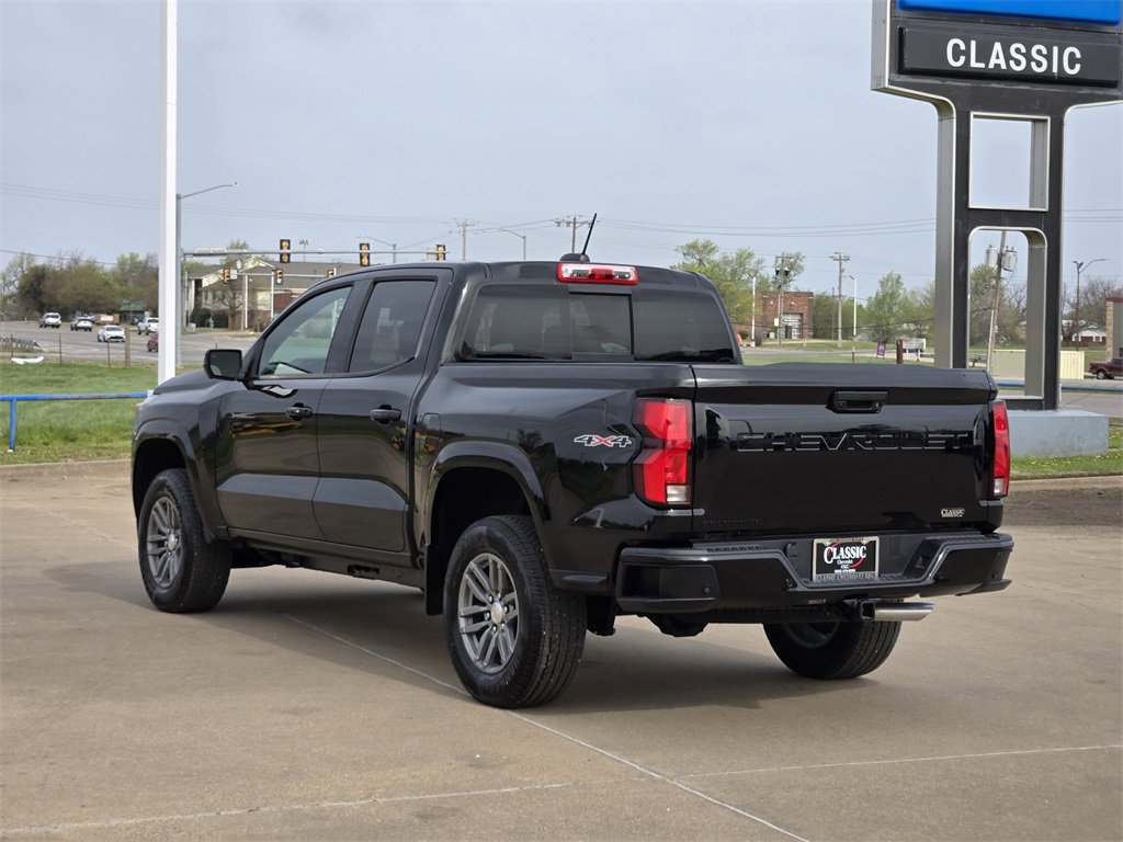 2025 Chevrolet Colorado Work Truck LT photo 3