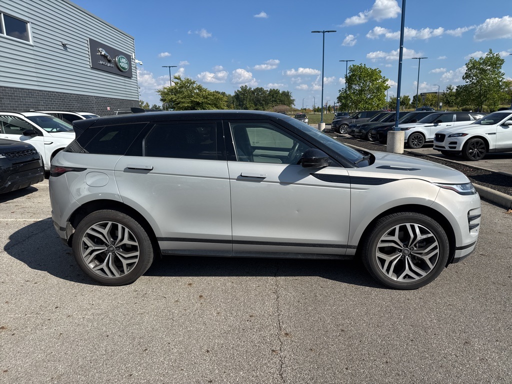 2023 Land Rover Range Rover Evoque R-Dynamic S photo 4