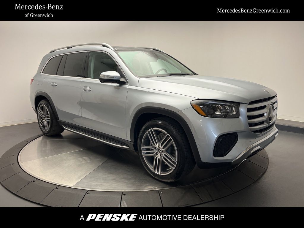 2026 Mercedes-Benz GLS Base's photo