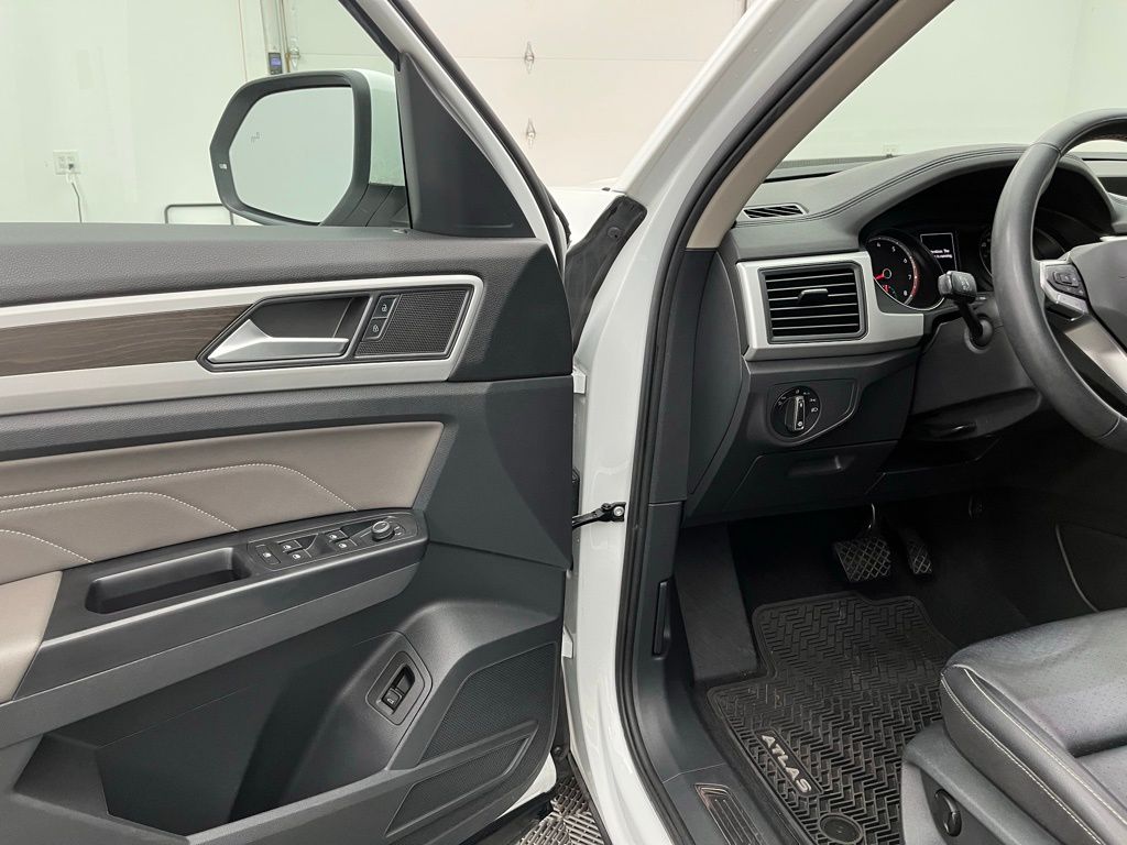 2021 Volkswagen Atlas V6 SE Technology photo 17