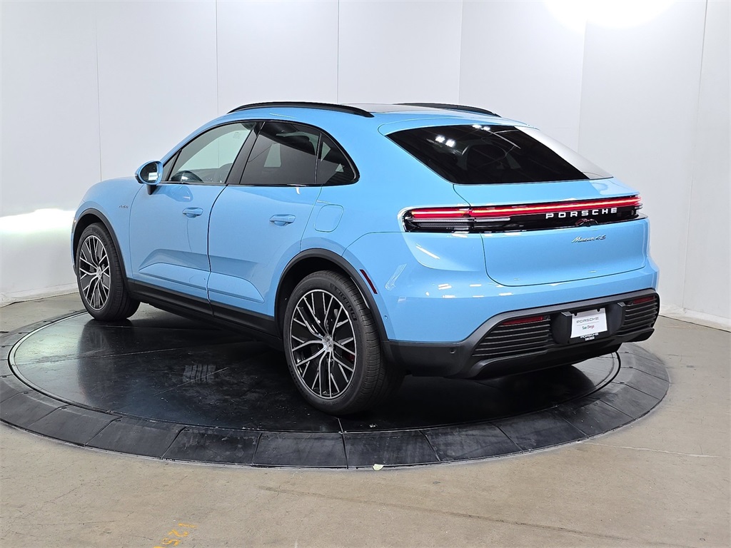 2025 Porsche Macan Electric photo 9