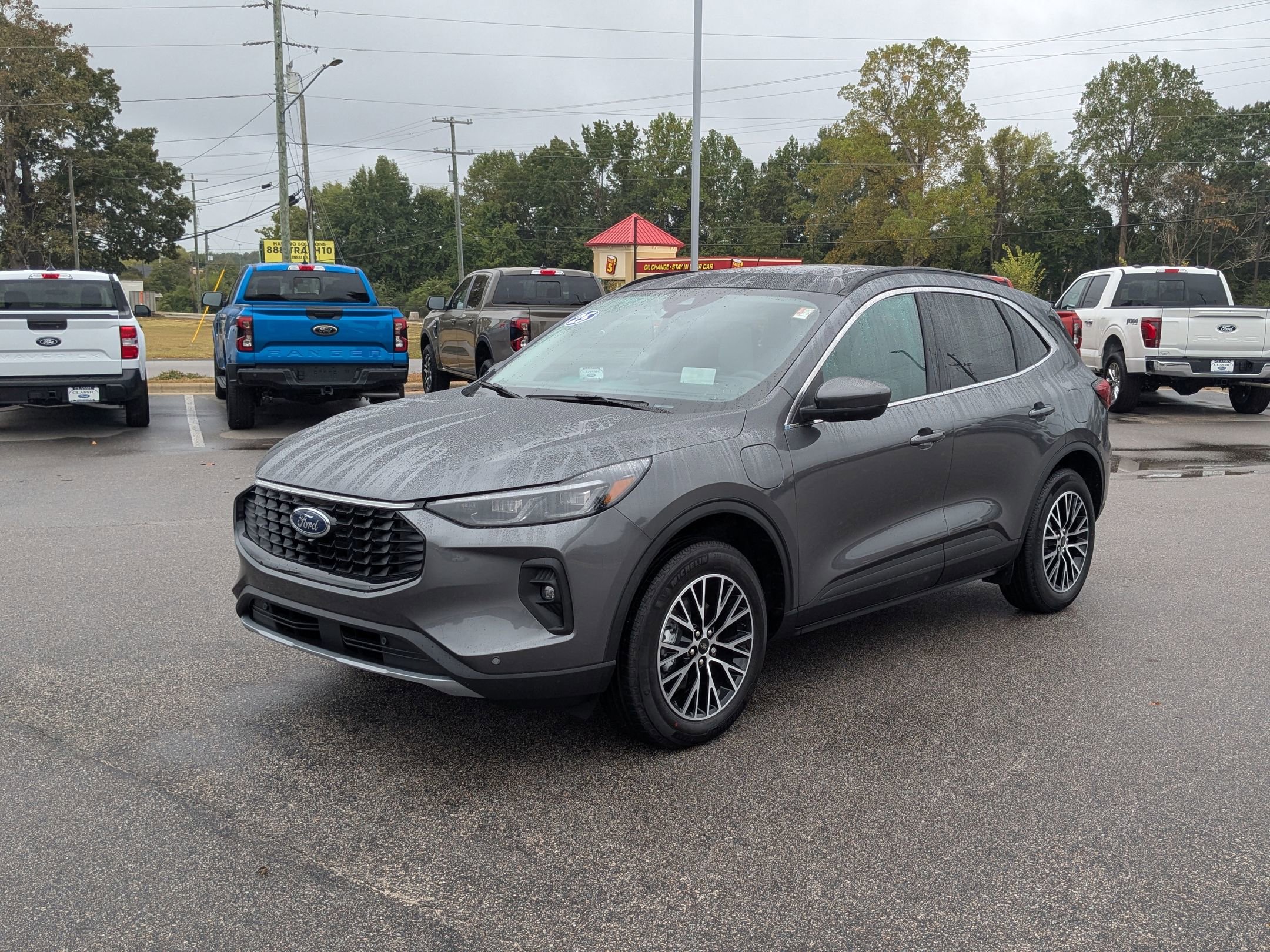 2025 Ford Escape PHEV's photo