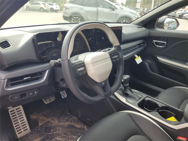 2025 Kia K4 GT-Line Turbo photo 8