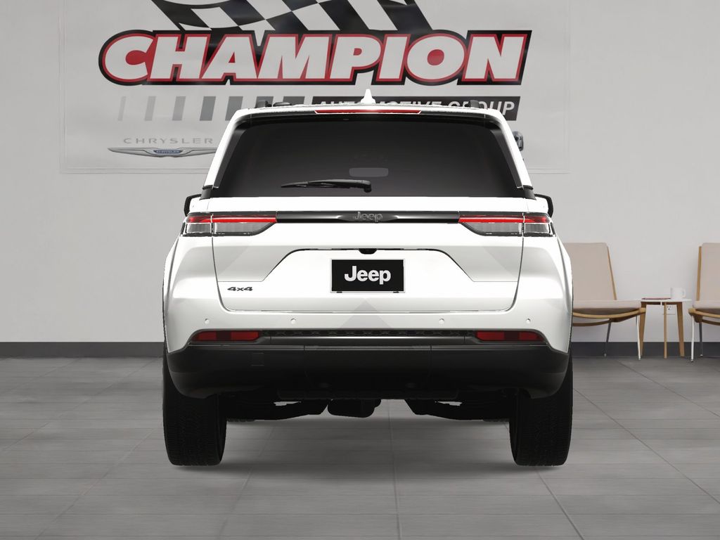 2025 Jeep Grand Cherokee Altitude photo 9