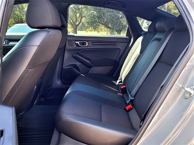 2025 Honda Civic Sport photo 4