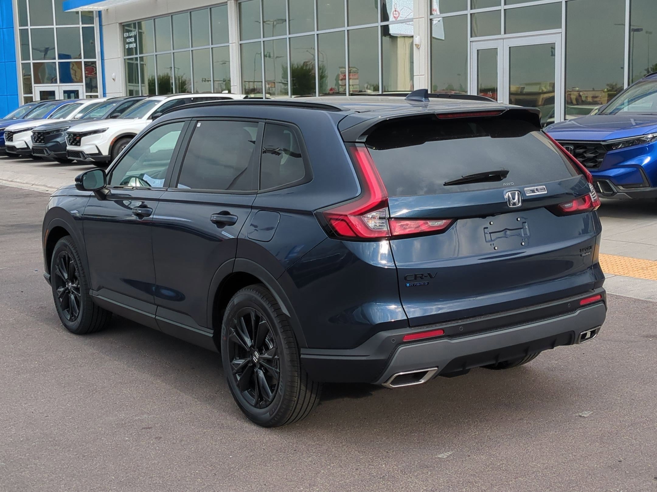 2026 Honda CR-V Sport Touring photo 4