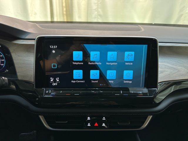 2026 Volkswagen Atlas SE Technology photo 20