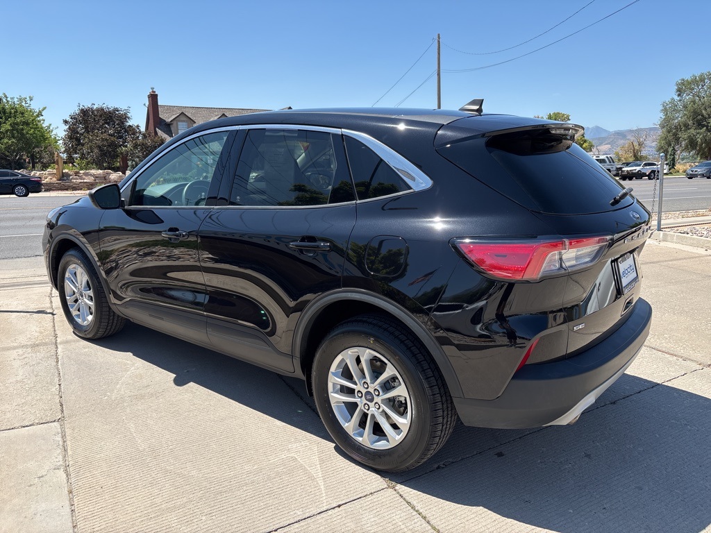 2022 Ford Escape SE photo 7