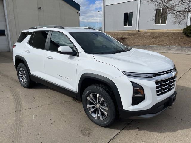 2025 Chevrolet Equinox LT photo 7