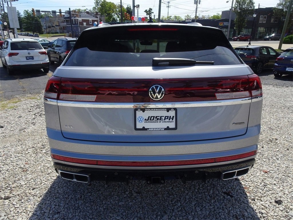 2024 Volkswagen Atlas Cross Sport SEL Premium R-Line photo 4