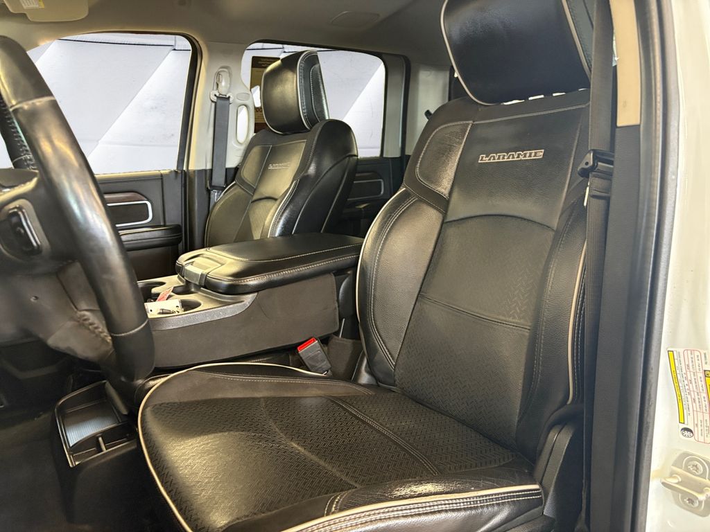 2024 Ram 2500 Laramie photo 8