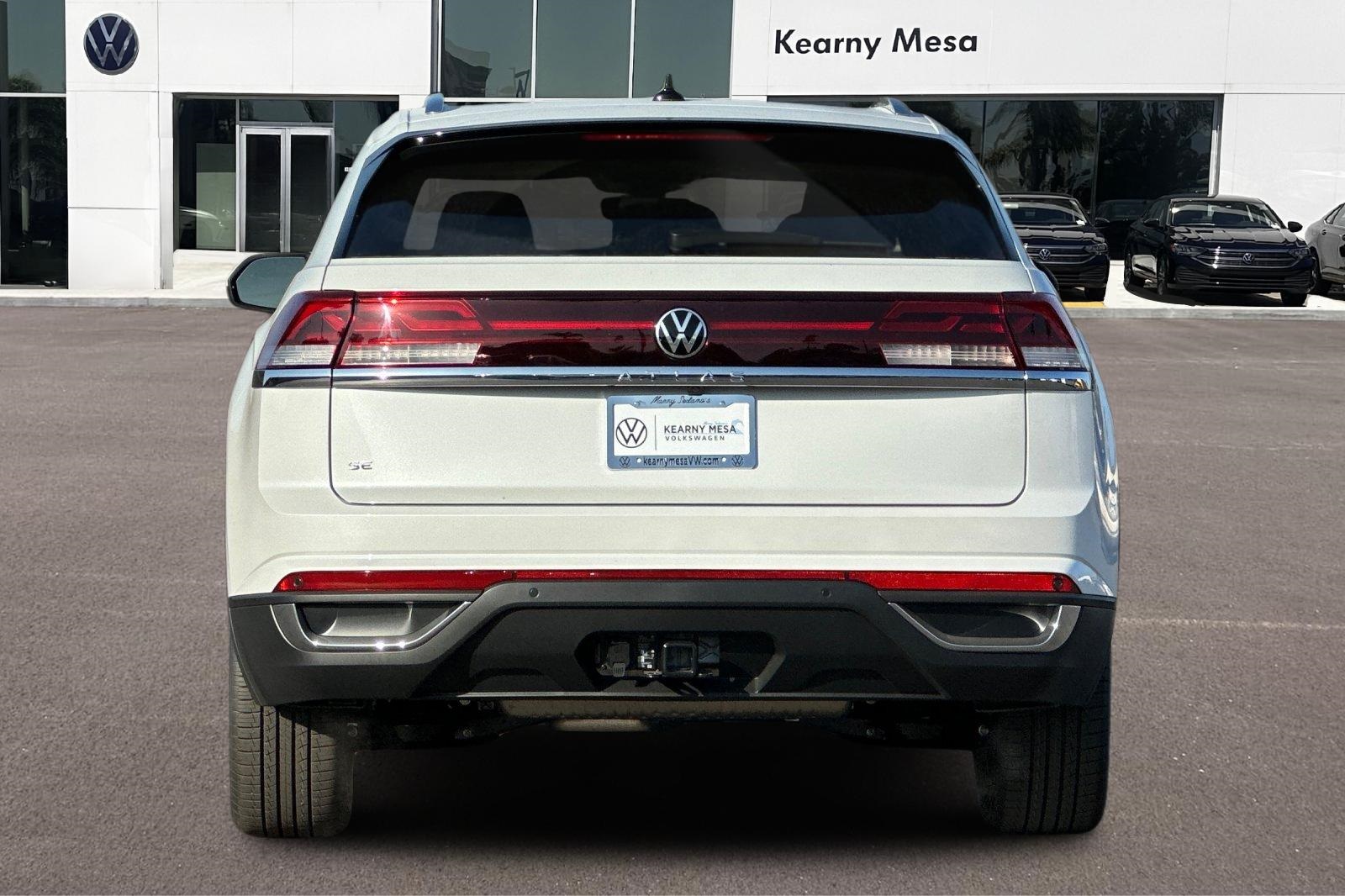 2026 Volkswagen Atlas Cross Sport SE Technology photo 3