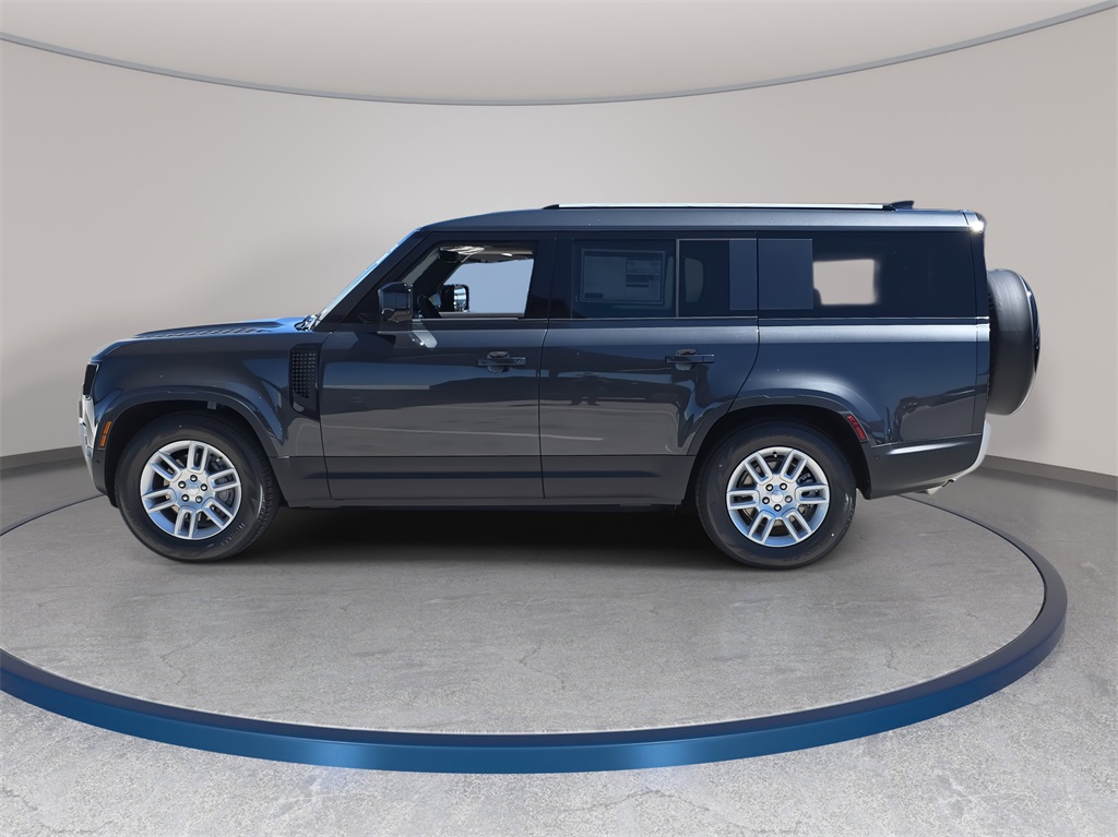 2025 Land Rover Defender 130 S photo 8