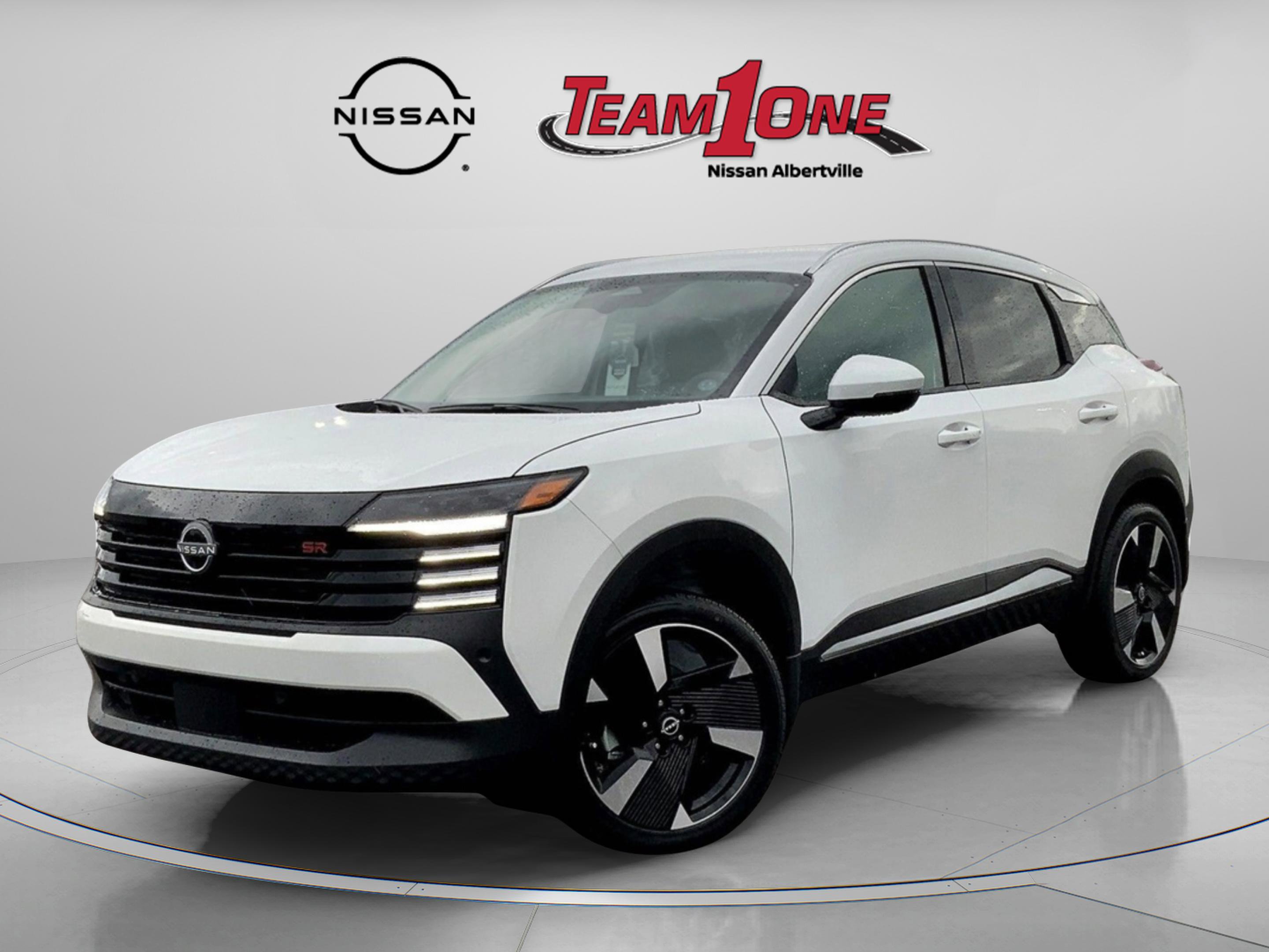 2025 Nissan Kicks SR photo 2