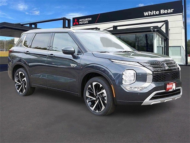 2025 Mitsubishi Outlander Plug-in Hybrid SEL's photo