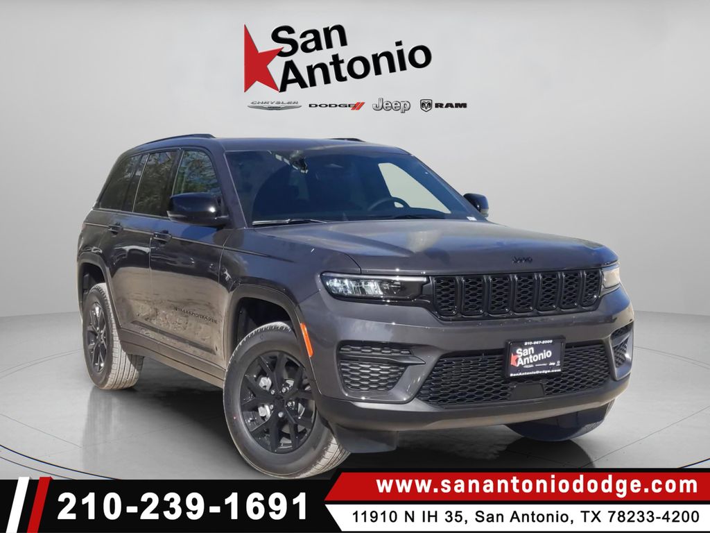 2025 Jeep Grand Cherokee Altitude's photo