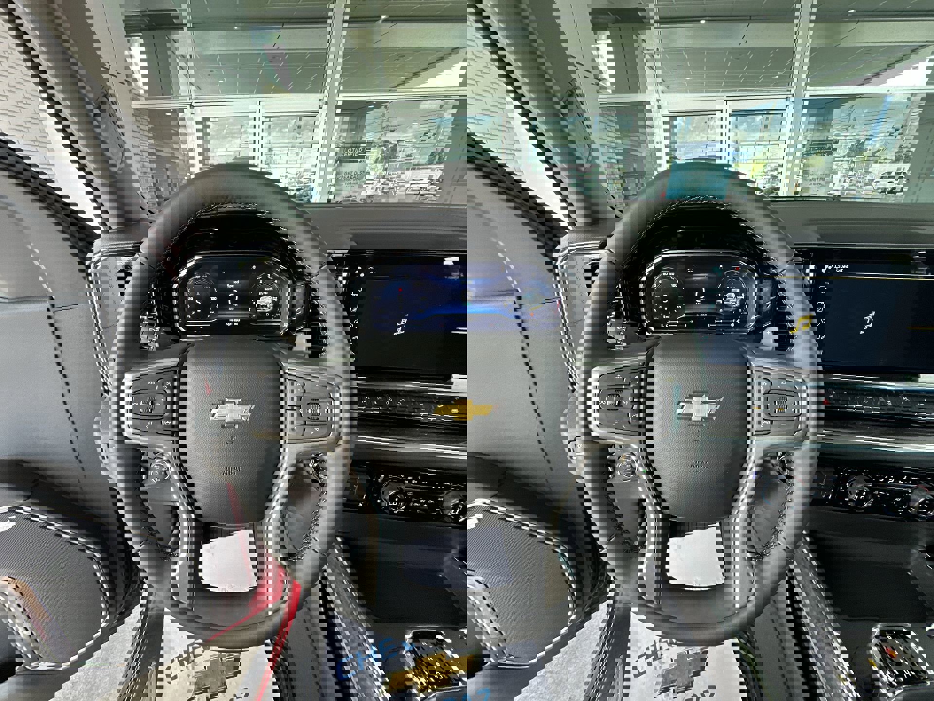2025 Chevrolet Silverado 1500 LTZ photo 12