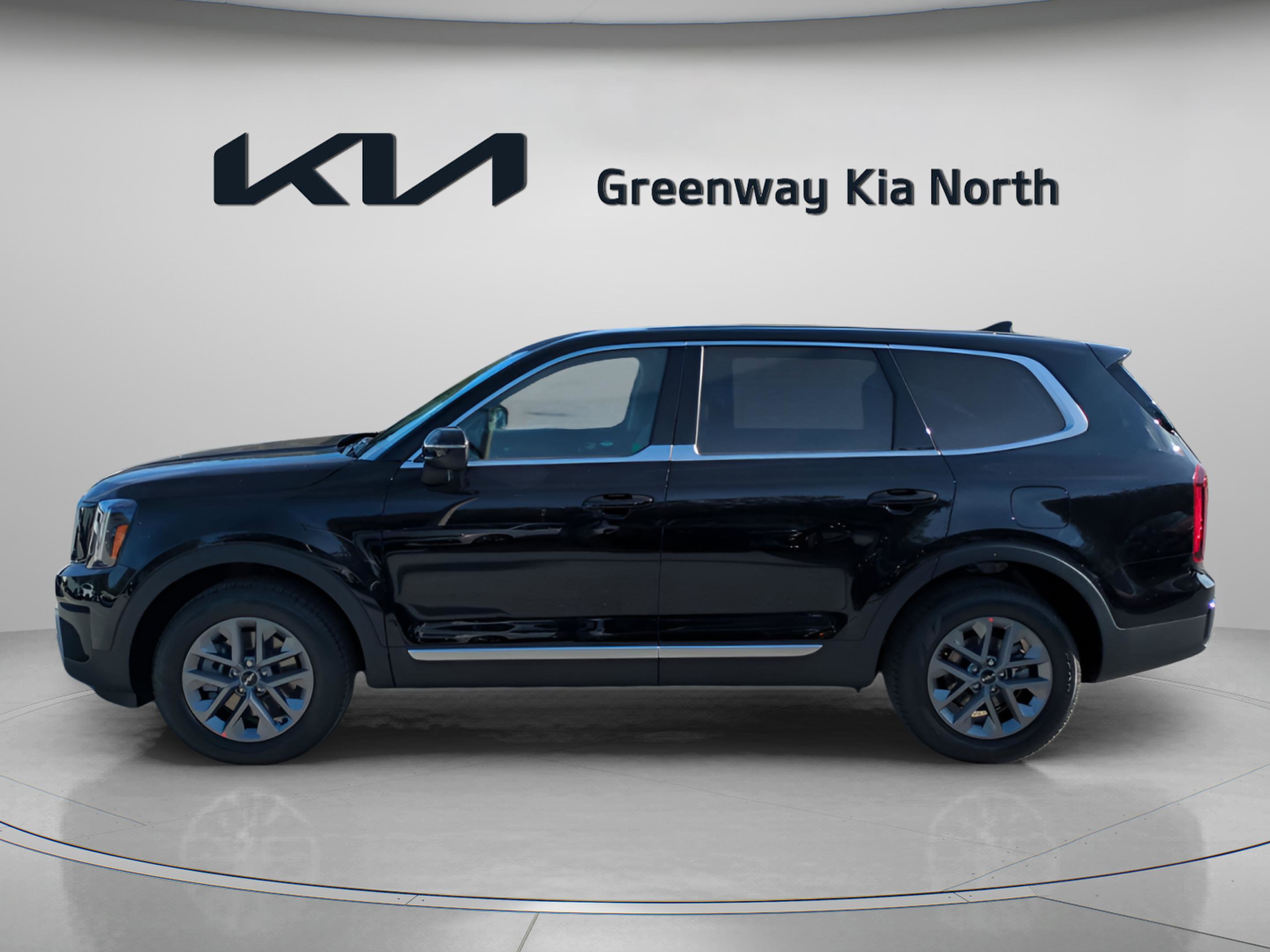 2025 Kia Telluride LX photo 5