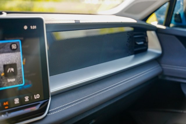 2025 Volkswagen Tiguan SE photo 21