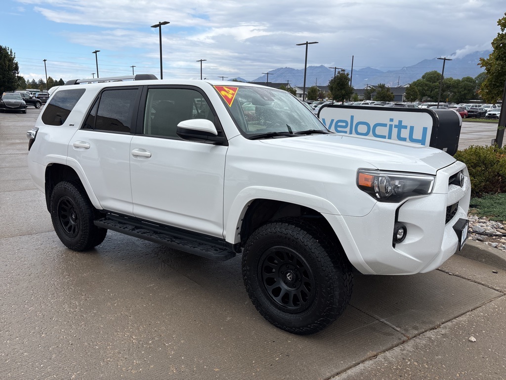 2024 Toyota 4Runner SR5's photo