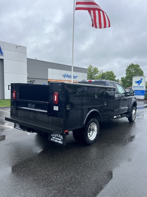 2025 Ford F-450 XLT photo 3
