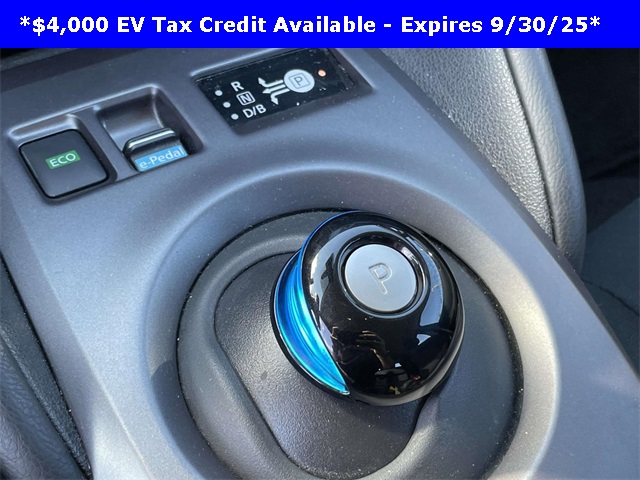 2023 Nissan Leaf S photo 21