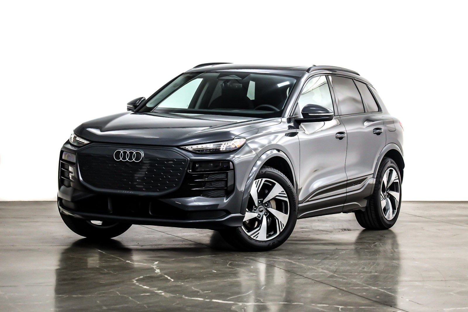 2025 Audi Q6 e-tron Premium Plus's photo